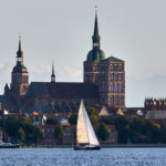 Segelboot Enjoy vor Stralsund 2